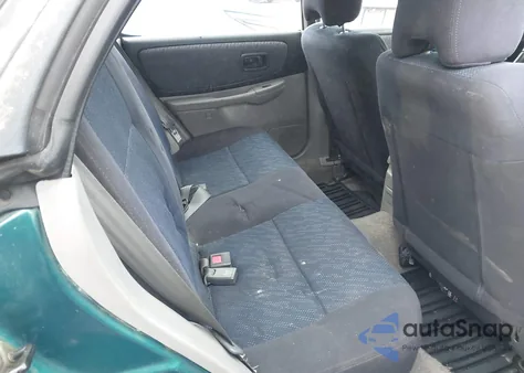 2000 Subaru Outback z USA, uszkodzony, nr VIN JF1GF4858YH803226